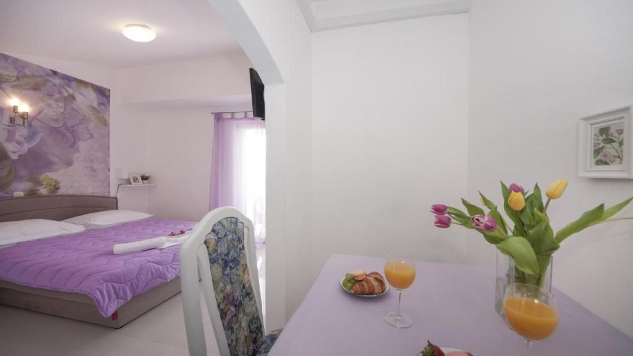 Apartments Angela Baška Voda الغرفة الصورة